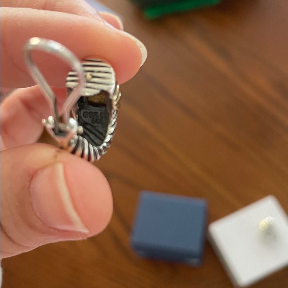 David Yurman Vintage lever backs - Picture 3 of 5